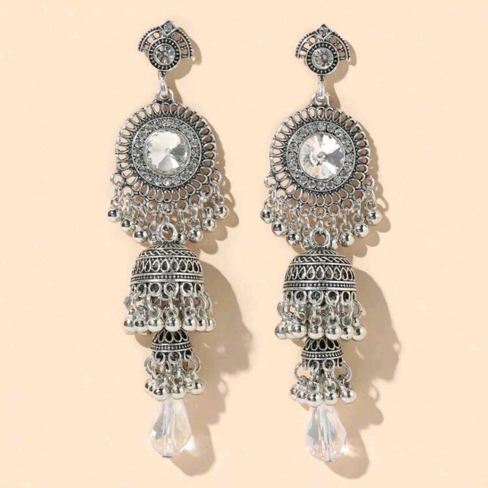 Pakistani jhumkay